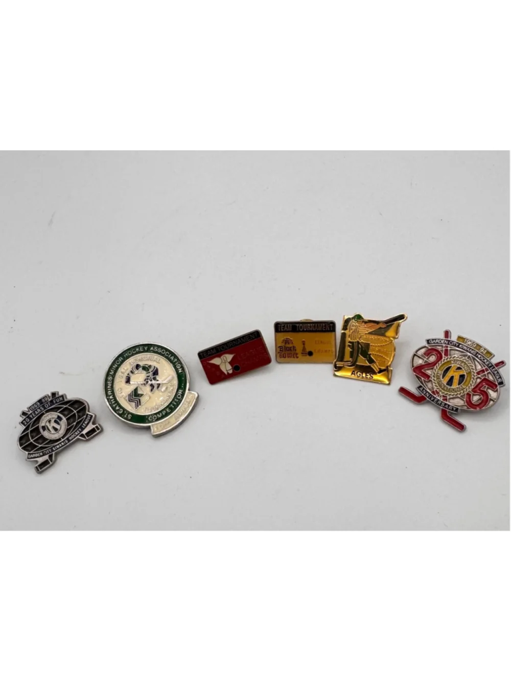 Vintage Sports Memorabilia Pins Hockey, Bowling and Baseball (6 pieces)